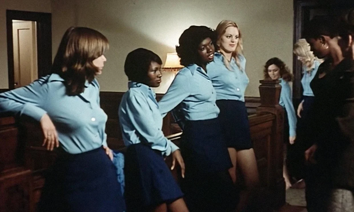 The Black Alley Cats critique film